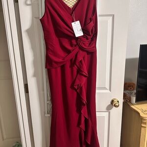 Elegant Red Sleeveless Dress